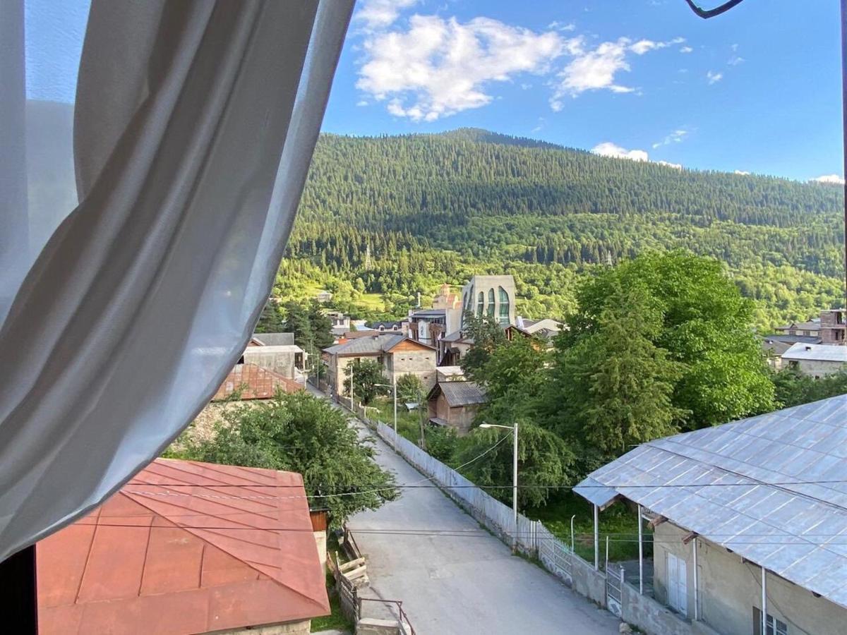Sana Guest House Mestia Bagian luar foto