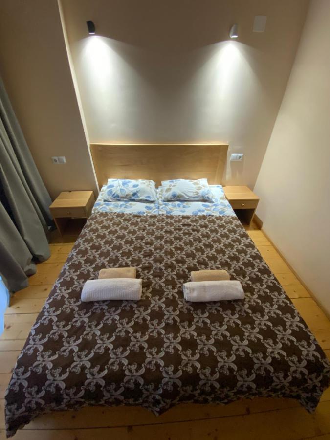 Sana Guest House Mestia Bagian luar foto