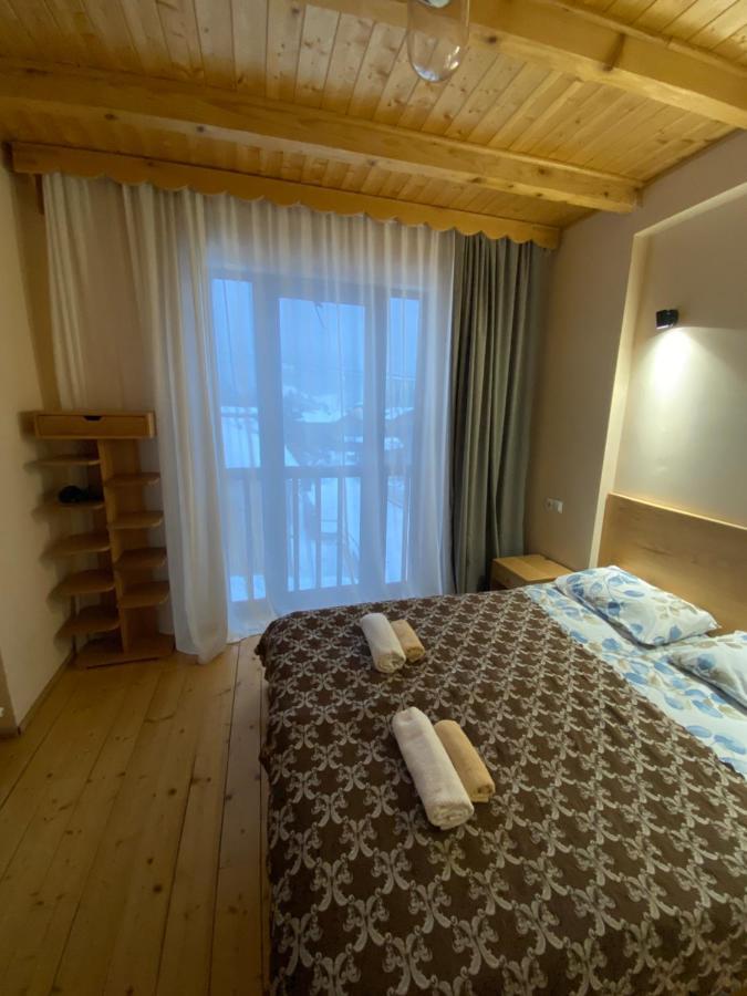 Sana Guest House Mestia Bagian luar foto