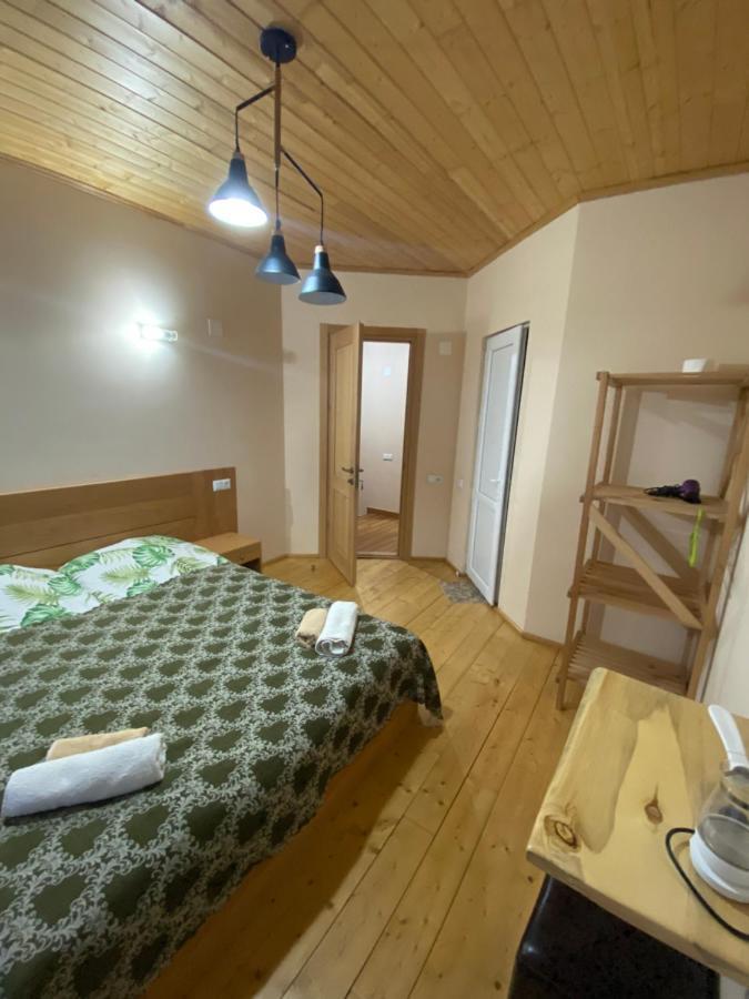 Sana Guest House Mestia Bagian luar foto
